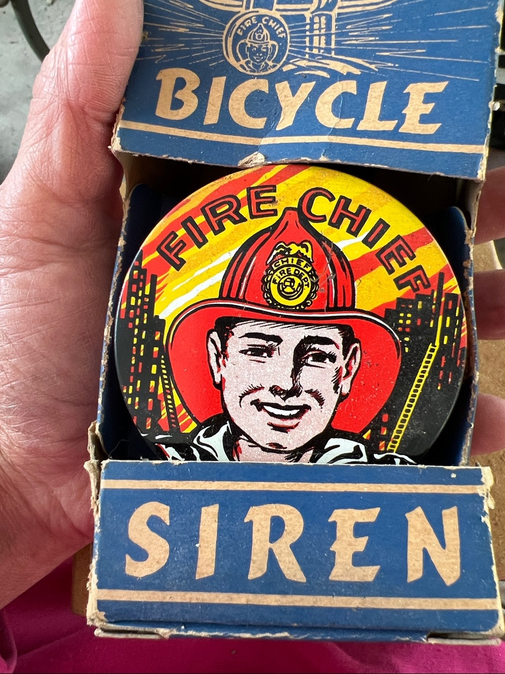 vintage fire chief bicycle siren with box instructions Ranger Steel Long Island